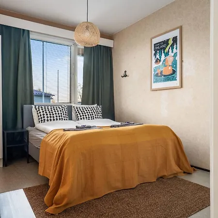 Polar Retro Base: 2br Near The
