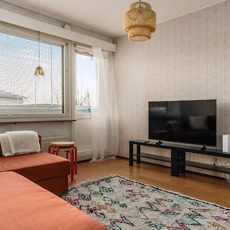 Polar Retro Base: 2br Near The